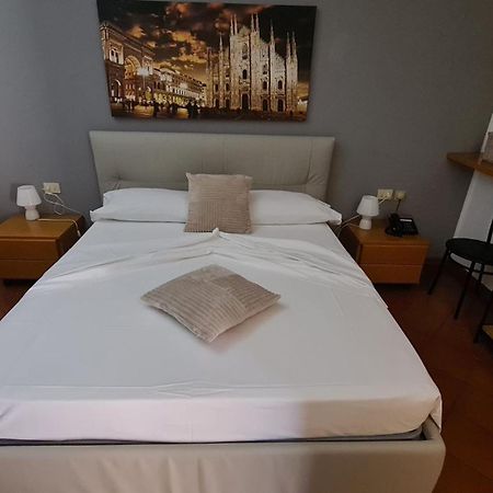 Albergo La Scaletta Cantù Kültér fotó