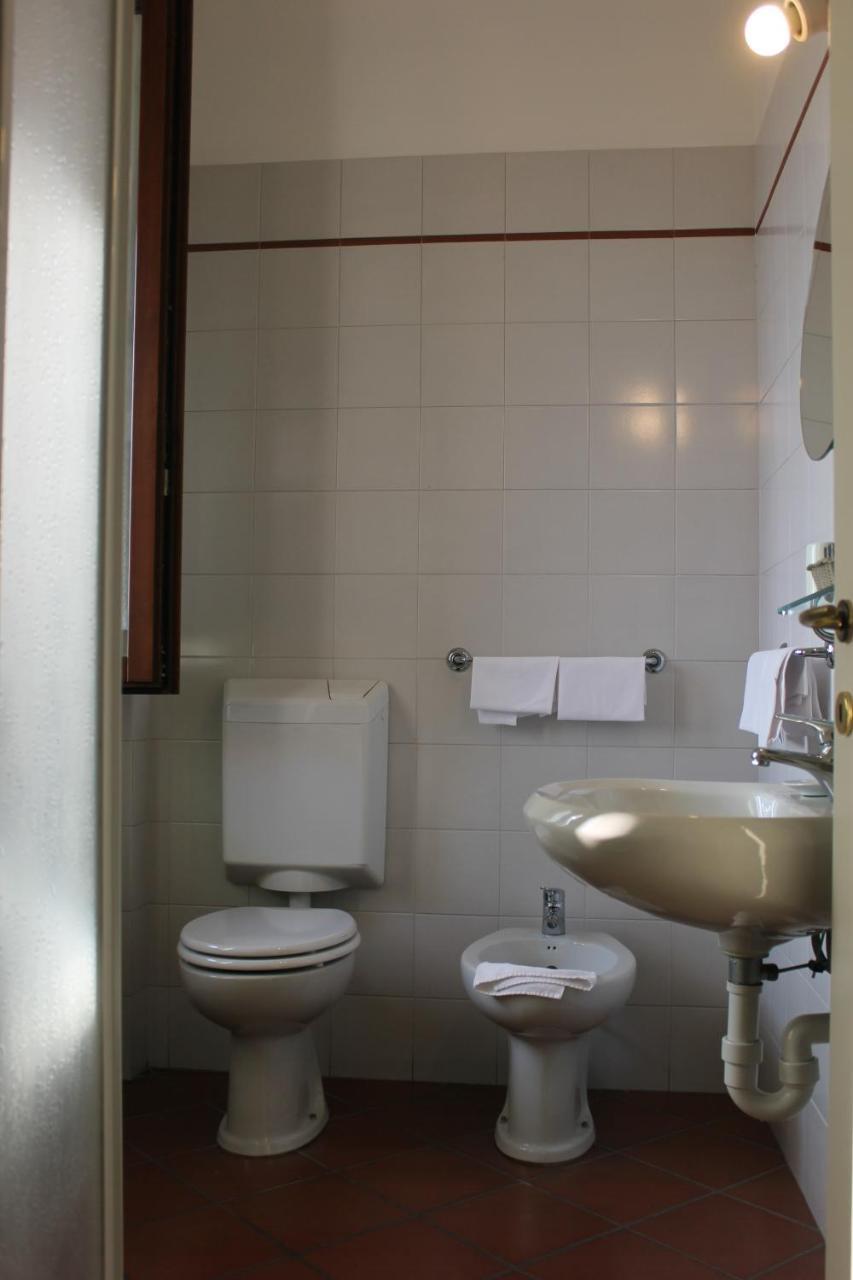 Albergo La Scaletta Cantù Kültér fotó