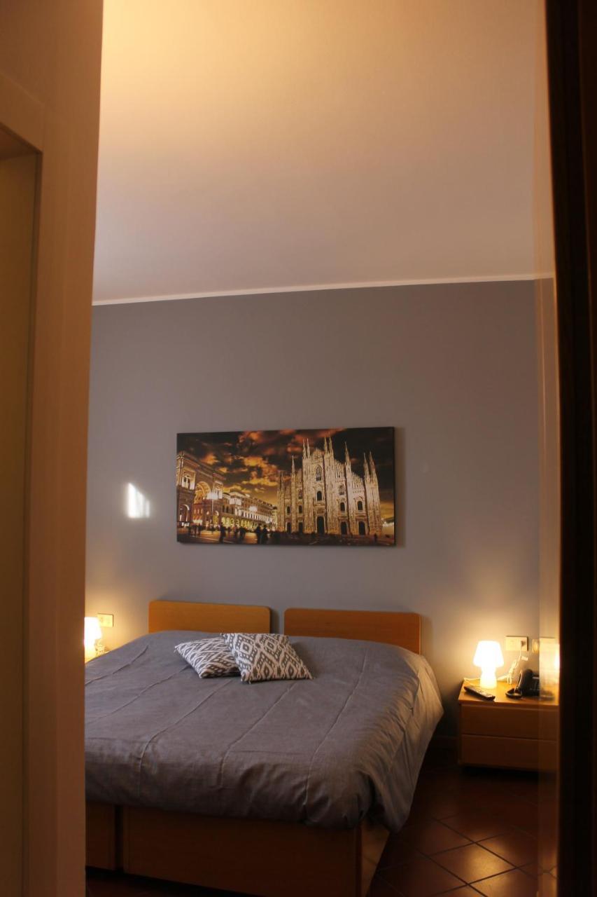 Albergo La Scaletta Cantù Kültér fotó
