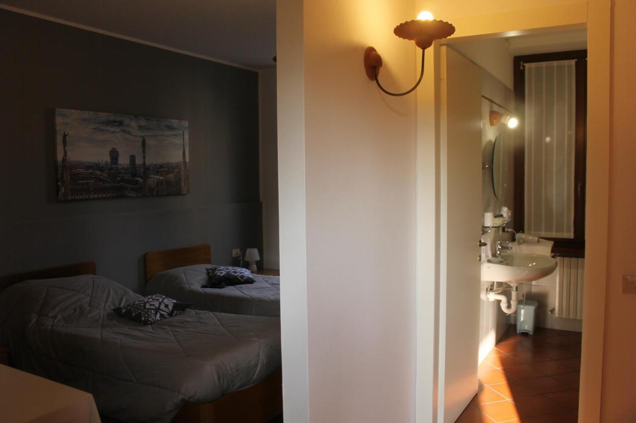 Albergo La Scaletta Cantù Kültér fotó